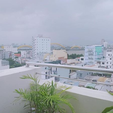 D&C Hotel Дананг Экстерьер фото